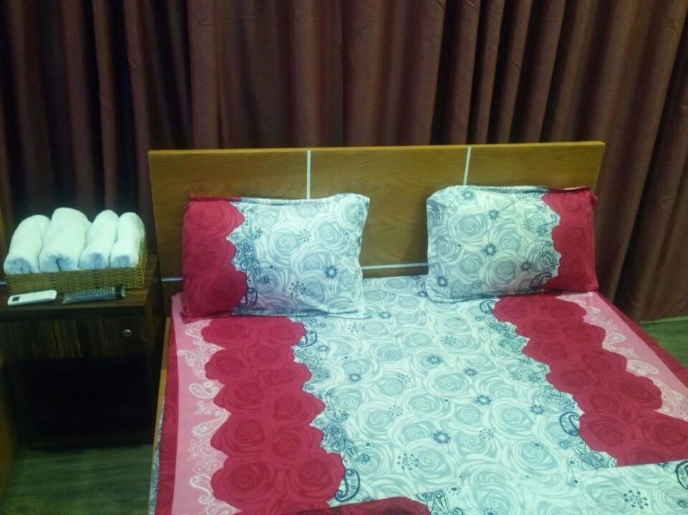Venus Hotel - 2I1A Bạch Đằng P2 Tân Bình Hô Chi Minh-Ville Extérieur photo
