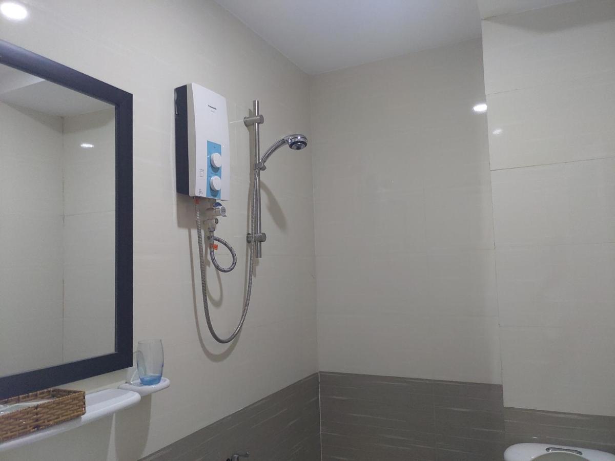 Venus Hotel - 2I1A Bạch Đằng P2 Tân Bình Hô Chi Minh-Ville Extérieur photo