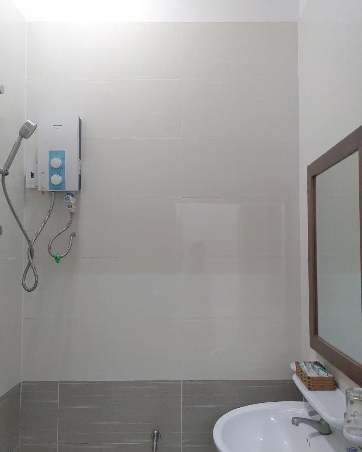 Venus Hotel - 2I1A Bạch Đằng P2 Tân Bình Hô Chi Minh-Ville Extérieur photo